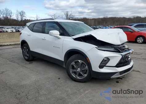 2024 Chevrolet Blazer 3Lt z USA, uszkodzony, nr VIN 3GNKBJRS4RS135699